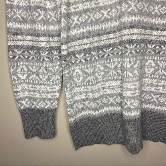 Rails NWT Grey/White Carlisle Silver Icicle Christmas Knit Sweater Size Large - Picture 5 of 7